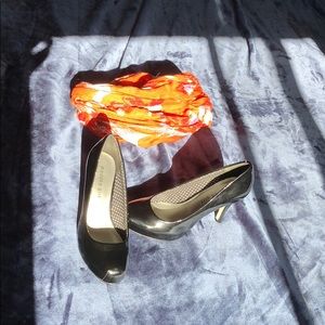 6.5 Madden Girl Black Pumps